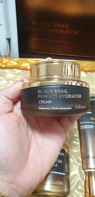 BLACK SNAIL 🐌 PERFECT HYDRATOR